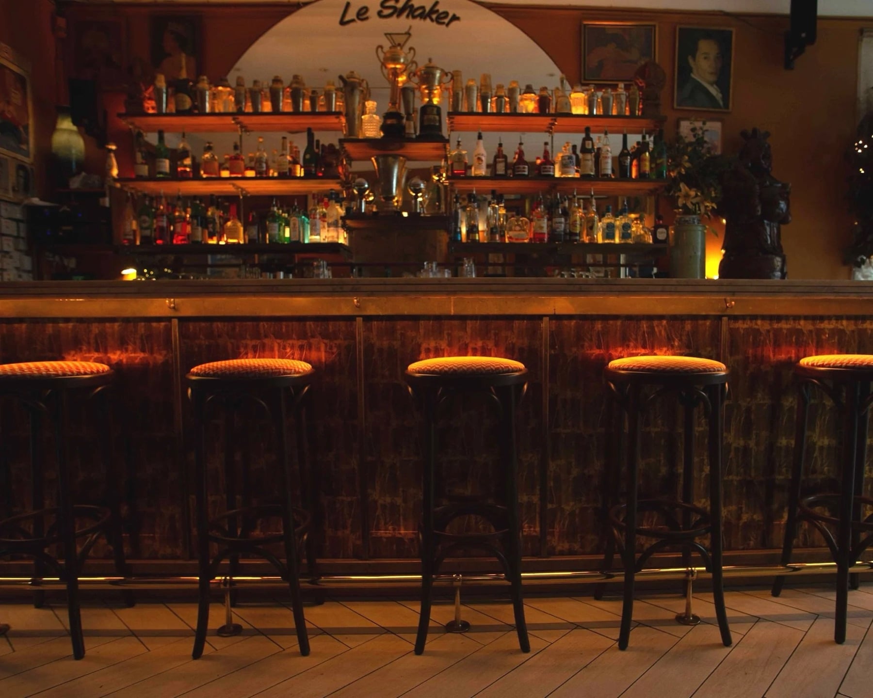 The back bar beneath the Le Shaker sign